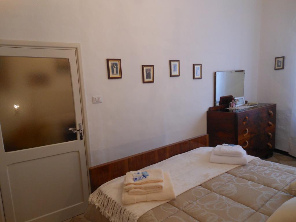 B&B Le Stanze Del Chiostro Serra de' Conti Room photo